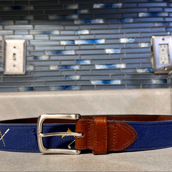 NWT Jos A Bank 46 blue golf theme woven cotton leather accent casual belt - Picture 2 of 7